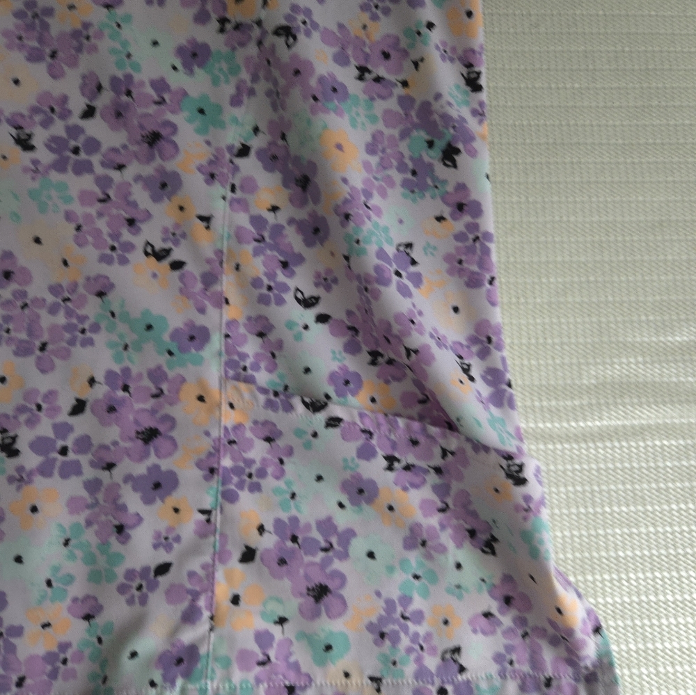 Willow Brook Floral Flowers Scrub Top Shirt Pockets Adult Women's 2XL - Picture 3 of 10